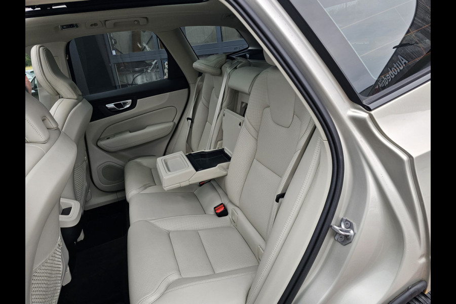 Volvo XC60 2.0 T4 Inscription Polestar Engineered | Pano | Luchtvering | Leder | Stoelverwarming & ventilatie | Camera | Trekhaak | ACC | App-connect |