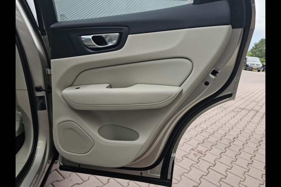 Volvo XC60 2.0 T4 Inscription Polestar Engineered | Pano | Luchtvering | Leder | Stoelverwarming & ventilatie | Camera | Trekhaak | ACC | App-connect |