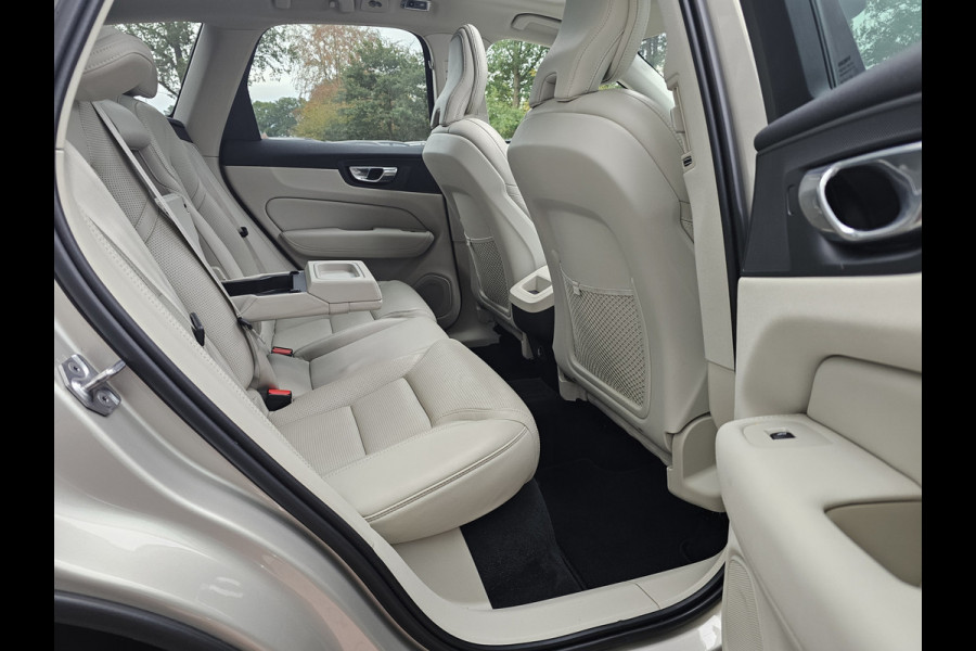 Volvo XC60 2.0 T4 Inscription Polestar Engineered | Pano | Luchtvering | Leder | Stoelverwarming & ventilatie | Camera | Trekhaak | ACC | App-connect |
