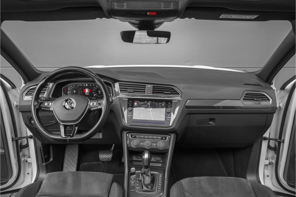 Volkswagen Tiguan 1.5 TSI DSG R-Line Pano ACC Camera CarPlay 20" Suzuka