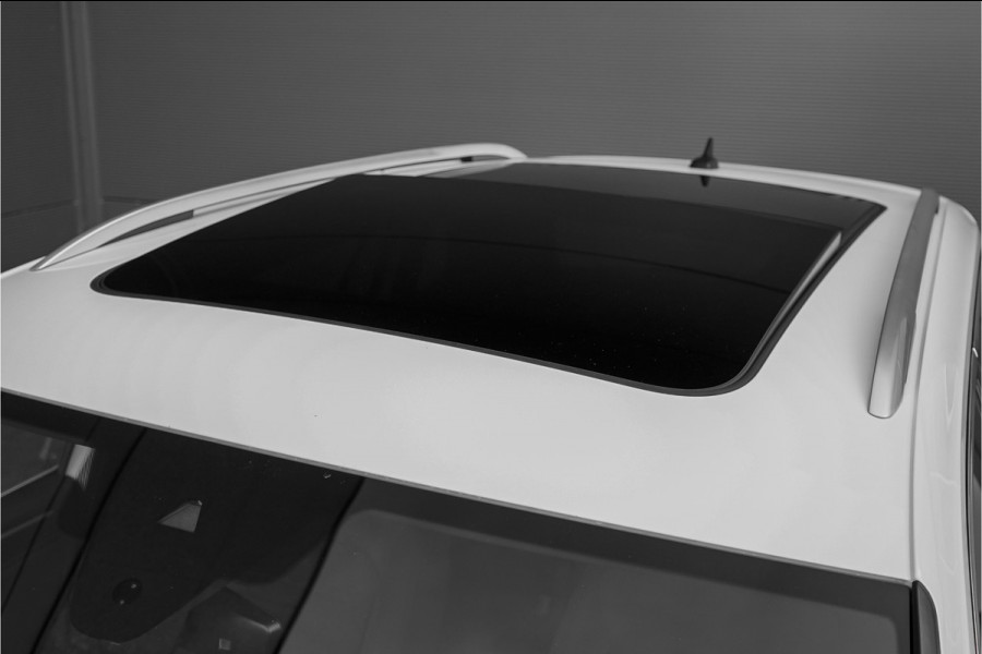 Volkswagen Tiguan 1.5 TSI DSG R-Line Pano ACC Camera CarPlay 20" Suzuka