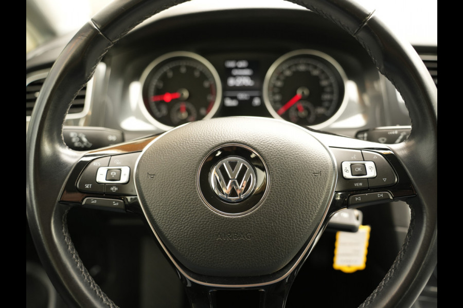 Volkswagen Golf 1.0 TSI Comfortline Business | Adaptive Cruise | Stoelverwarming | Android/Apple Carplay
