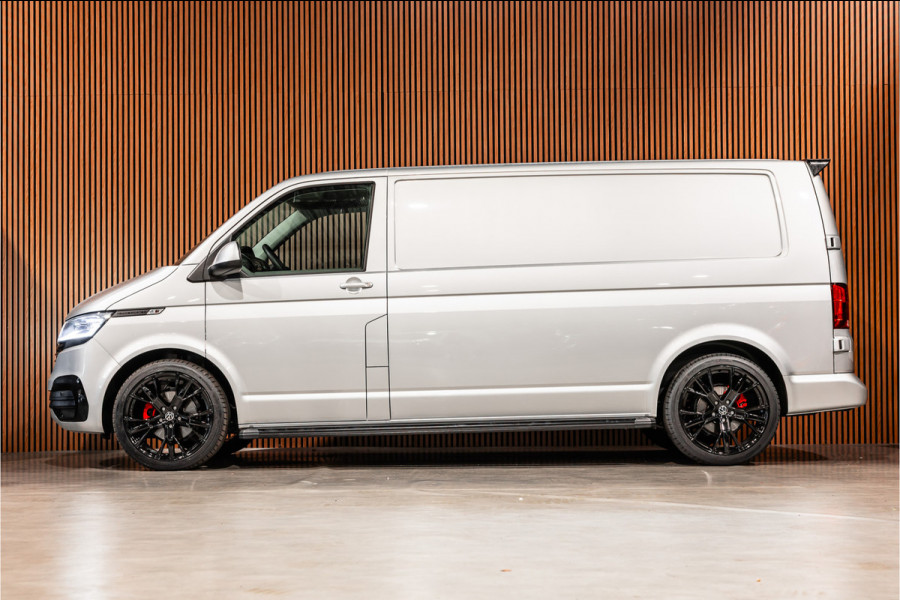 Volkswagen Transporter T6.1 2.0 TDI DSG L2H1 | AV Edition | Bi-Xenon | CarPlay | Camera | Cruise control | Trekhaak | MF Stuur | BPM Vrij