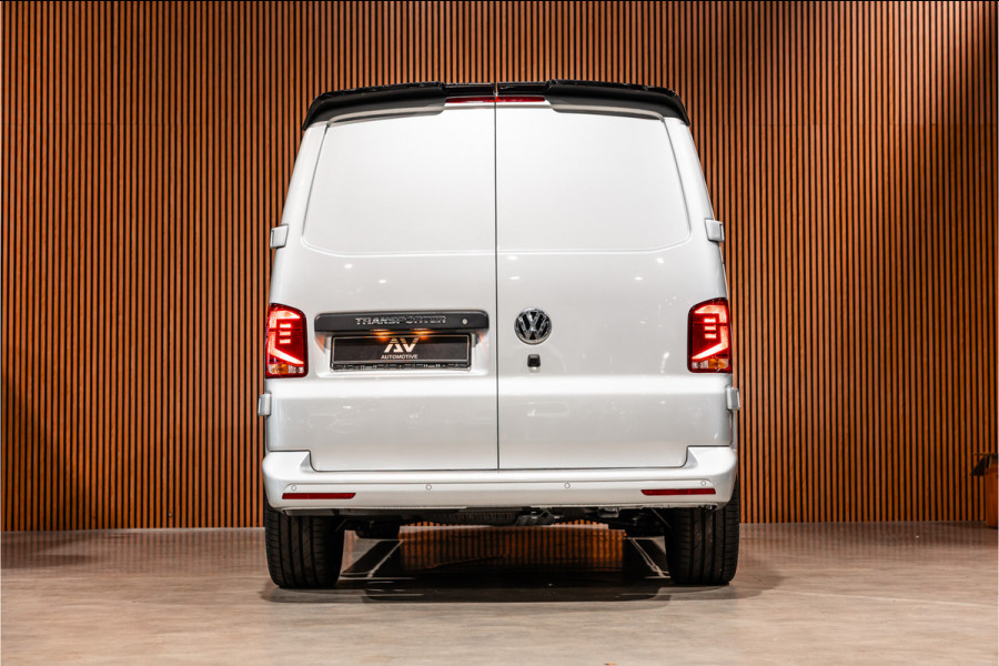 Volkswagen Transporter T6.1 2.0 TDI DSG L2H1 | AV Edition | Bi-Xenon | CarPlay | Camera | Cruise control | Trekhaak | MF Stuur | BPM Vrij