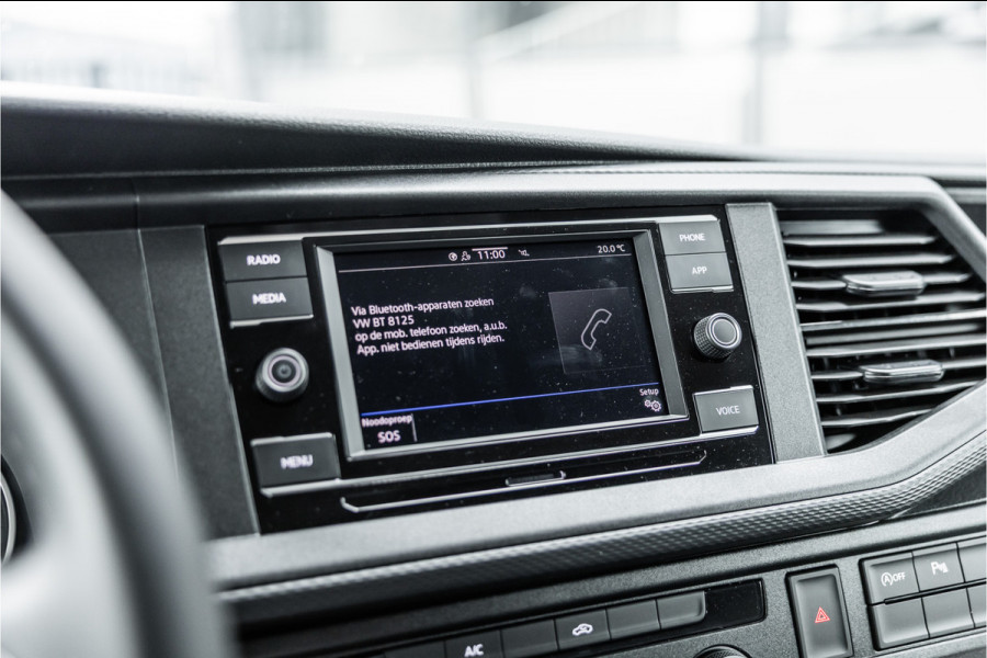 Volkswagen Transporter T6.1 2.0 TDI DSG L2H1 | AV Edition | Bi-Xenon | CarPlay | Camera | Cruise control | Trekhaak | MF Stuur | BPM Vrij