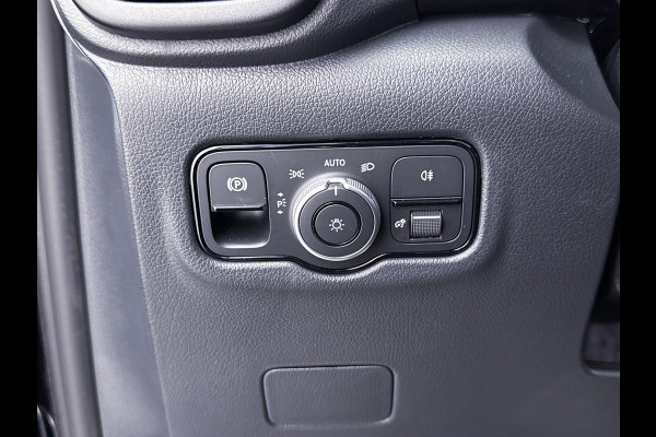 Mercedes-Benz Vito 116 L2 Pro Trekhaak Led Camera met sensoren Betimmering Cruise Control