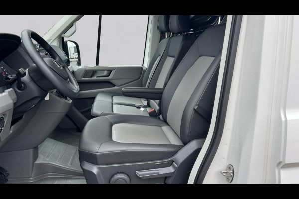 Volkswagen Crafter L4H3 2.0 TDI 140pk Automaat / Navigatie / Trekhaak / Betimmering / Bijrijdersbank