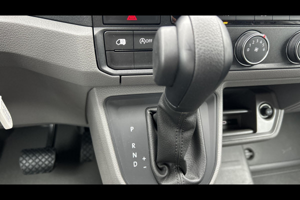Volkswagen Crafter L4H3 2.0 TDI 140pk Automaat / Navigatie / Trekhaak / Betimmering / Bijrijdersbank