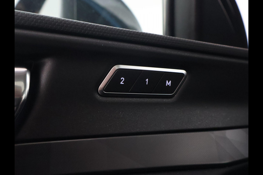 Lynk & Co 01 1.5 PLUG-IN HYBRID 261 PK + PANORAMA SCHUIFDAK | MEMORY | ADAPTIVE CRUISE | 20 INCH