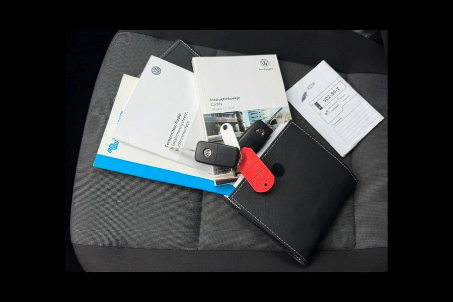 Volkswagen Caddy 1.4 TGI L2H1 EcoFuel Maxi AIRCO I PDC I 1e EIGENAAR I COMPLETE ONDERHOUDSHISTORIE I RIJDEN OP GROEN GAS = CO2 NEUTRAAL 220 VOLT INVERTER