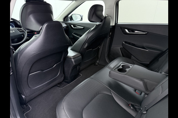 Kia Ev6 Plus Long Range 77.4kWh Trekhaak Leer+Ventilatie+Verwarming(+bank) Camera Adap.Cruise Warmtepomp Meridian®-Audio Stuur+Achterban SOH 100% Elek.Achterklep Apple Carplay Android Privacy Glas Pdc Lmv Led DAB 1.600KG Trekgewicht Dealeronderhouden