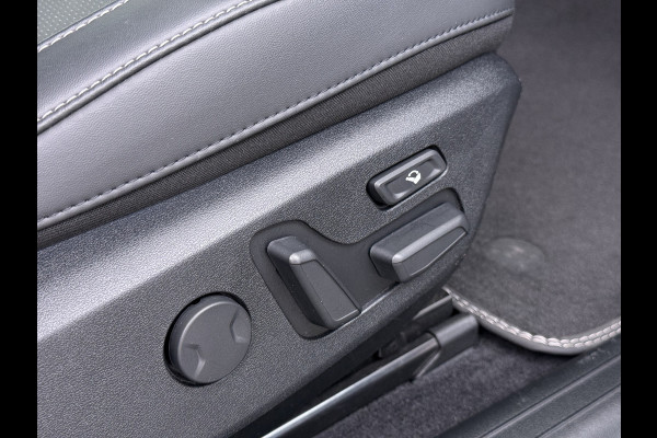 Kia Ev6 Plus Long Range 77.4kWh Trekhaak Leer+Ventilatie+Verwarming(+bank) Camera Adap.Cruise Warmtepomp Meridian®-Audio Stuur+Achterban SOH 100% Elek.Achterklep Apple Carplay Android Privacy Glas Pdc Lmv Led DAB 1.600KG Trekgewicht Dealeronderhouden