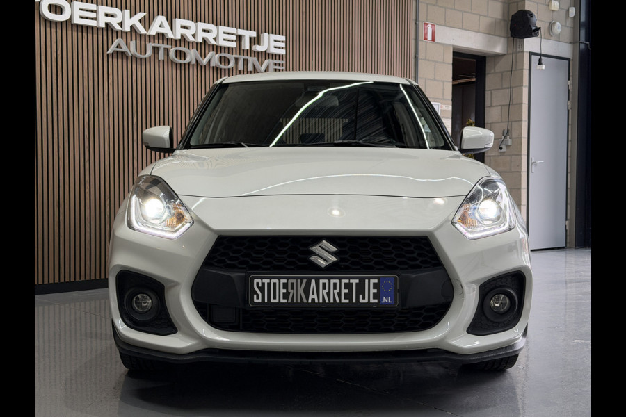 Suzuki Swift 1.4 Sport Smart Hybrid Navi | 17" | Carplay | Camera | Stoelverwarming | ACC | Dodehoek | 100% Elk jaar Suzuki Dealer onderhouden!
