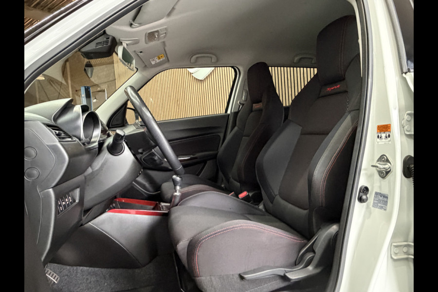 Suzuki Swift 1.4 Sport Smart Hybrid Navi | 17" | Carplay | Camera | Stoelverwarming | ACC | Dodehoek | 100% Elk jaar Suzuki Dealer onderhouden!