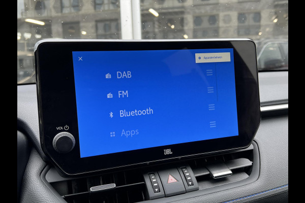 Toyota RAV4 2.5 Hybrid Bi Tone Plus | JBL, 360 Camera, Groot scherm, Stoel + Stuurverwarming, Blind spot, Elektrische achterklep