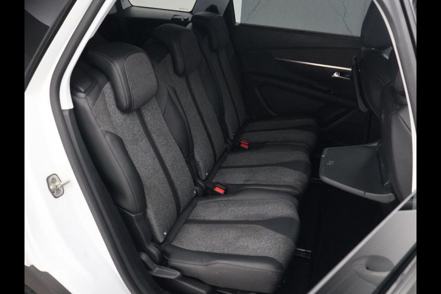 Peugeot 5008 1.2 PT 130 PK 7-PERSOONS PREMIUM + MASSAGE | TREKHAAK | ADAPTIVE CRUISE | MEMORY | STOELVERW.