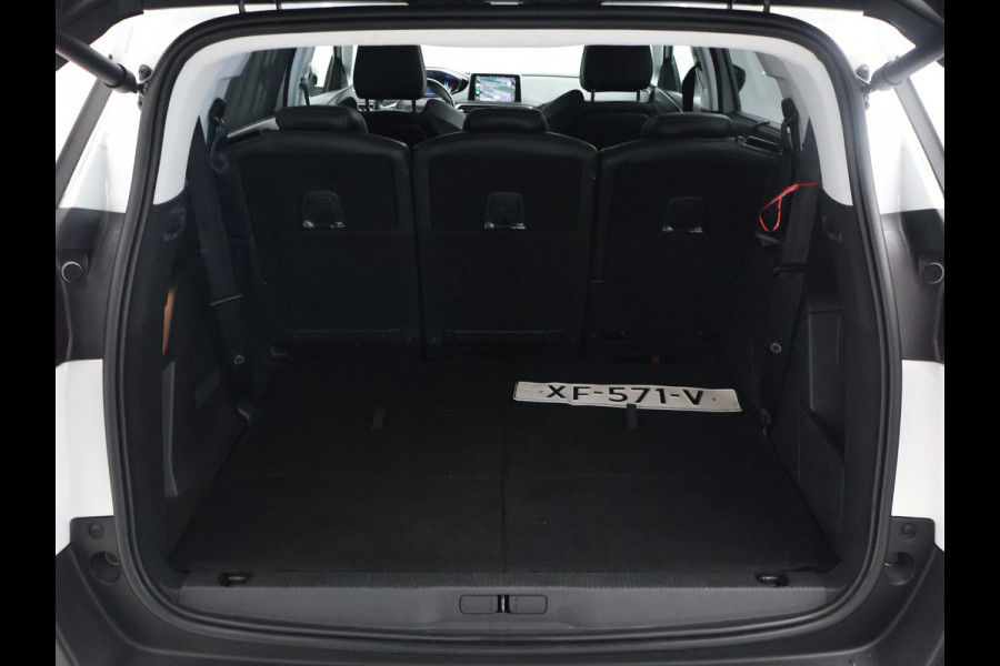 Peugeot 5008 1.2 PT 130 PK 7-PERSOONS PREMIUM + MASSAGE | TREKHAAK | ADAPTIVE CRUISE | MEMORY | STOELVERW.