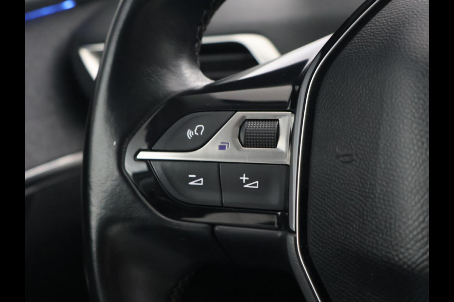 Peugeot 5008 1.2 PT 130 PK 7-PERSOONS PREMIUM + MASSAGE | TREKHAAK | ADAPTIVE CRUISE | MEMORY | STOELVERW.