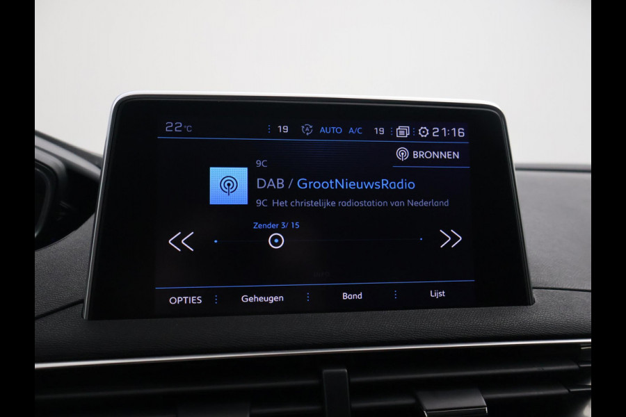 Peugeot 5008 1.2 PT 130 PK 7-PERSOONS PREMIUM + MASSAGE | TREKHAAK | ADAPTIVE CRUISE | MEMORY | STOELVERW.