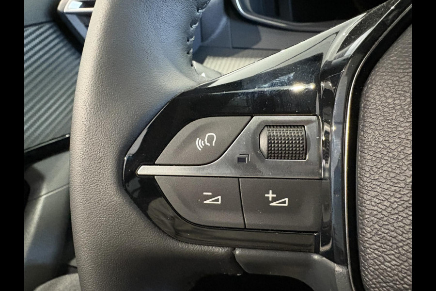 Peugeot 2008 1.2 Hybrid 145 Allure