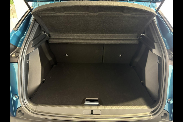 Peugeot 2008 1.2 Hybrid 145 Allure