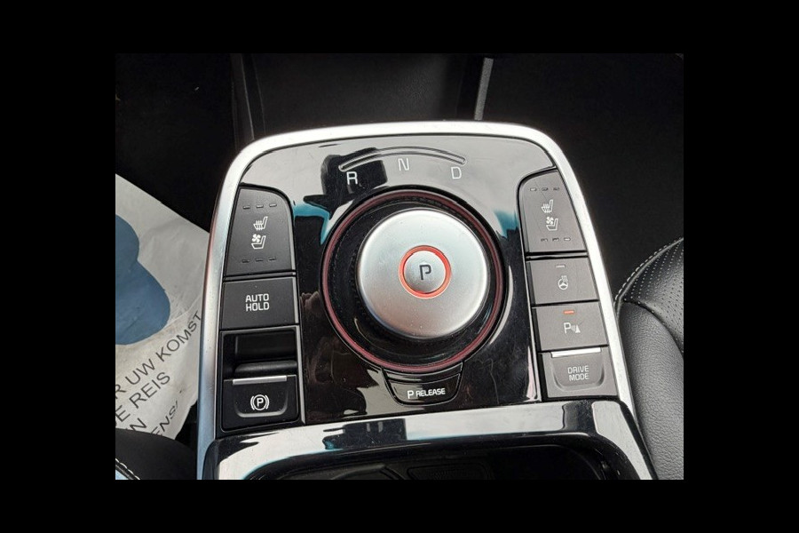 Kia e-Niro DynamicPlusLine 64 kWh AIRCO I NAV I LEDER INERIEUR I OPEN DAK I 1e EIGENAAR I COMPLETE ONDERHOUDSHISTORIE I SOH 95,3% MET 12 MAANDEN ALL-IN GARANTIE