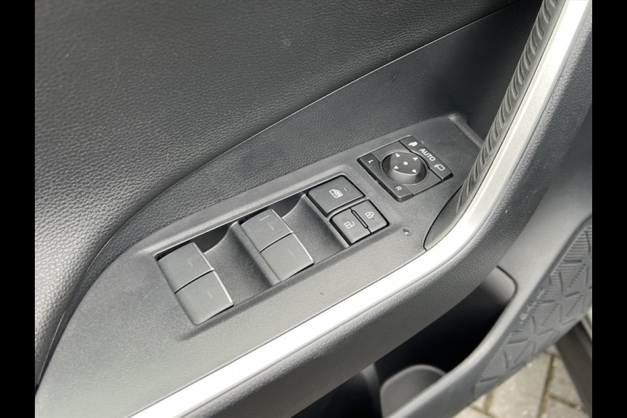 Toyota RAV4 2.5 Hybrid Bi Tone Plus | JBL, 360 Camera, Groot scherm, Stoel + Stuurverwarming, Blind spot, Elektrische achterklep