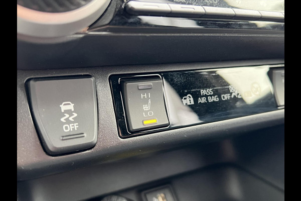 Toyota RAV4 2.5 Hybrid Bi Tone Plus | JBL, 360 Camera, Groot scherm, Stoel + Stuurverwarming, Blind spot, Elektrische achterklep