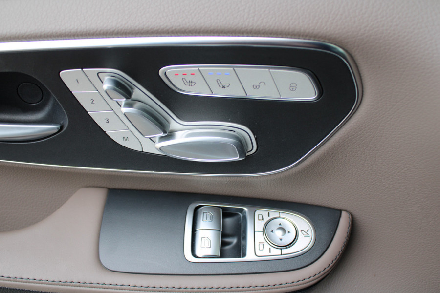 Mercedes-Benz V-Klasse 300d / XXL / AMG / Exclusive / 4-Matic / 7-Pers / Luchtv / Elec Stoelen / Burmester / NIEUWSTAAT