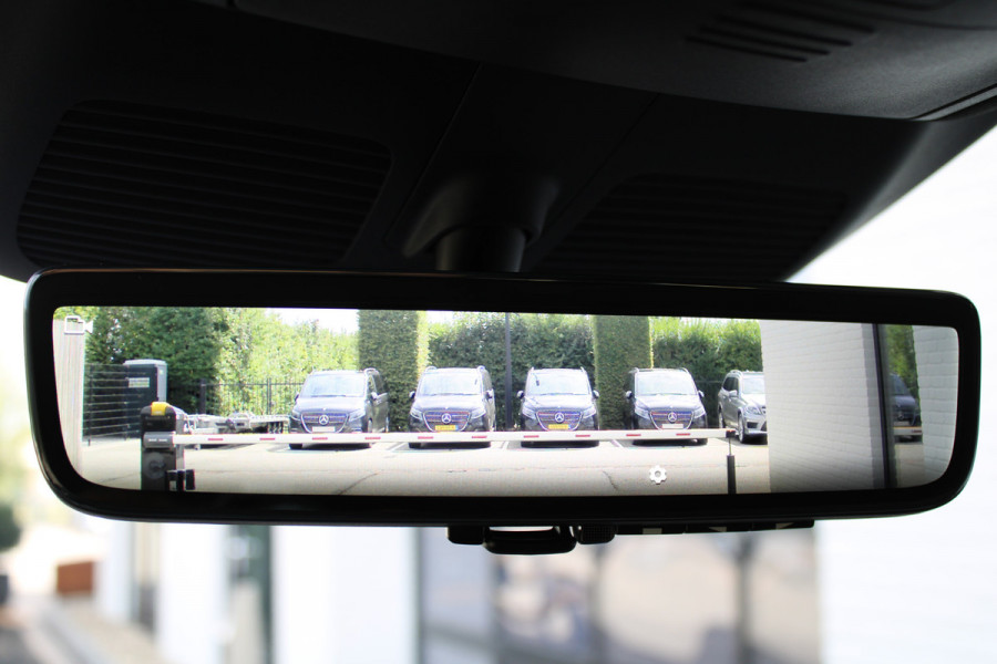 Mercedes-Benz V-Klasse 300d / XXL / AMG / DC / Exclusive / 4-Matic / Luchtv / Elec Stoelen / Burmester / NIEUWSTAAT