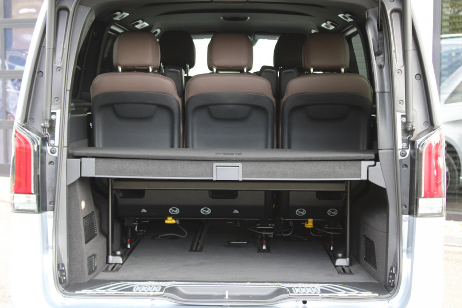 Mercedes-Benz V-Klasse 300d / XXL / AMG / DC / Exclusive / 4-Matic / Luchtv / Elec Stoelen / Burmester / NIEUWSTAAT