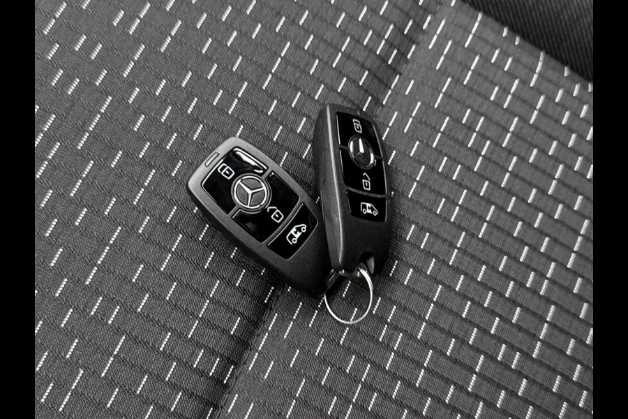 Mercedes-Benz Vito 116 CDI L2 Pro Multibeam Led Trekhaak 2500kg Carplay Parkeerpakket Stoelverwarming