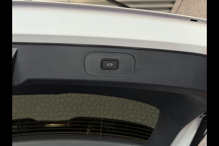 GEELY Starray EM-i MAX+ PHEV LONG RANGE NIEUWE AUTO | 29,8 kWh ACCU | 136 KM WLTP | PANORAMADAK | STOELVERWARMING/KOELING | LEER | MET MASSAGE