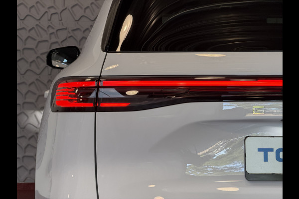 GEELY Starray EM-i MAX+ PHEV LONG RANGE NIEUWE AUTO | 29,8 kWh ACCU | 136 KM WLTP | PANORAMADAK | STOELVERWARMING/KOELING | LEER | MET MASSAGE