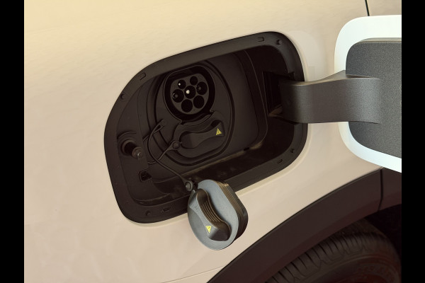 GEELY Starray EM-i MAX+ PHEV LONG RANGE NIEUWE AUTO | 29,8 kWh ACCU | 136 KM WLTP | PANORAMADAK | STOELVERWARMING/KOELING | LEER | MET MASSAGE