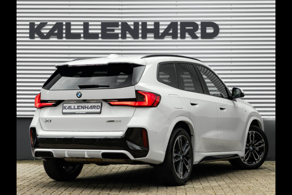 BMW X1 xDrive23i M-Sport - Pano - Trekhaak - Harman Kardon - Adaptief LED