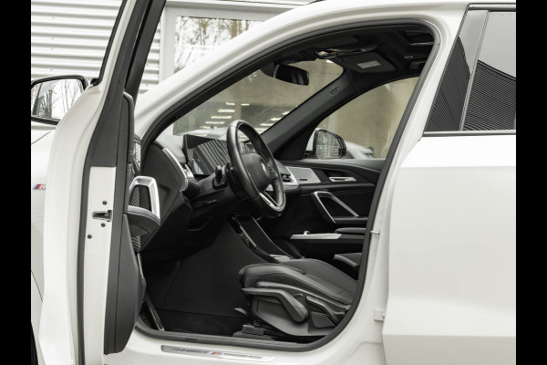 BMW X1 xDrive23i M-Sport - Pano - Trekhaak - Harman Kardon - Adaptief LED