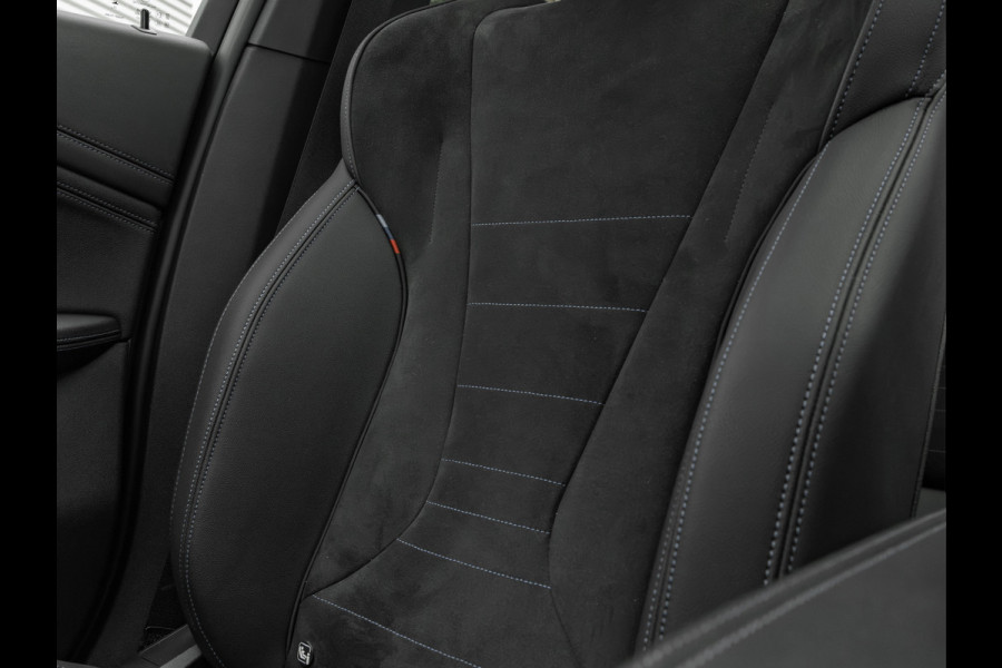 BMW X1 xDrive23i M-Sport - Pano - Trekhaak - Harman Kardon - Adaptief LED
