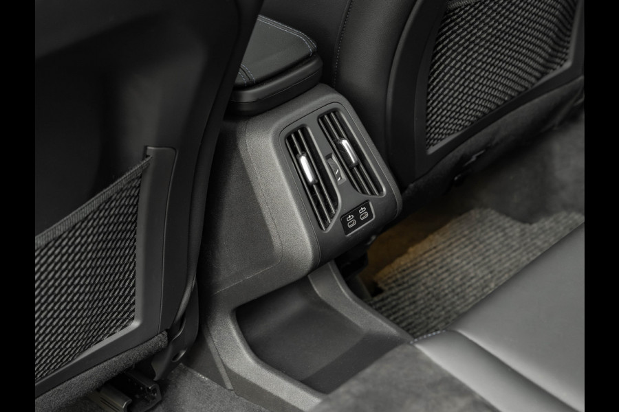 BMW X1 xDrive23i M-Sport - Pano - Trekhaak - Harman Kardon - Adaptief LED
