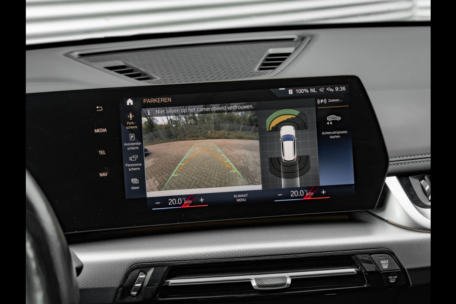 BMW X1 xDrive23i M-Sport - Pano - Trekhaak - Harman Kardon - Adaptief LED