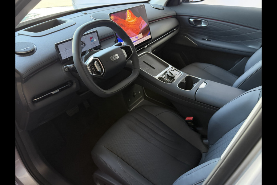 GEELY Starray EM-i MAX+ PHEV LONG RANGE NIEUWE AUTO | 29,8 kWh ACCU | 136 KM WLTP | PANORAMADAK | STOELVERWARMING/KOELING | LEER | MET MASSAGE
