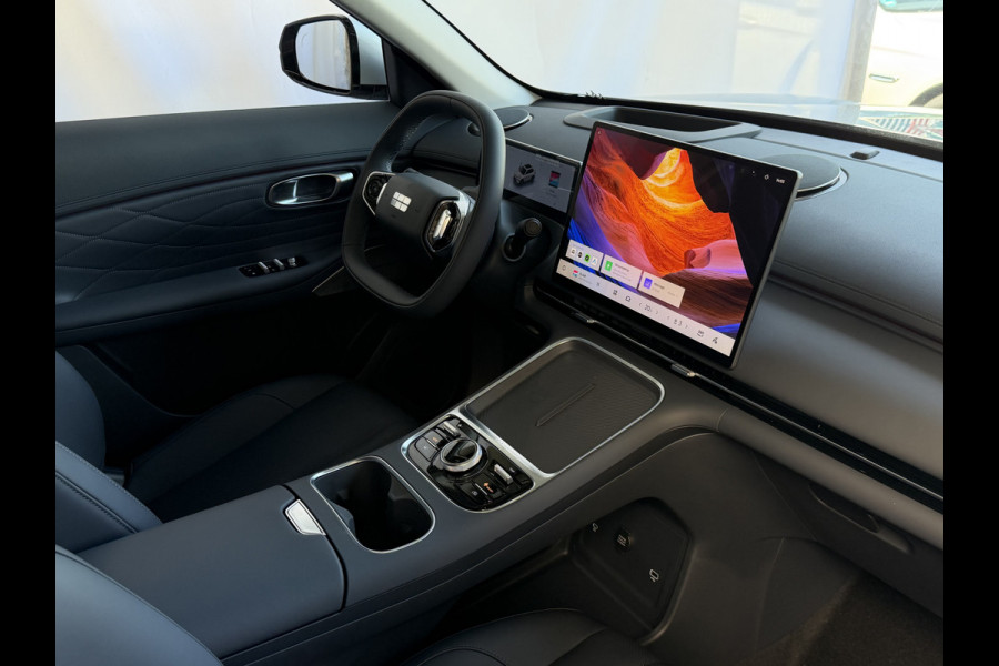 GEELY Starray EM-i MAX+ PHEV LONG RANGE NIEUWE AUTO | 29,8 kWh ACCU | 136 KM WLTP | PANORAMADAK | STOELVERWARMING/KOELING | LEER | MET MASSAGE