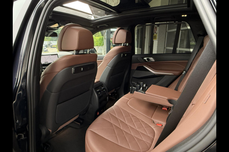 BMW X5 xDrive50e M SPORT | PANORAMA | HARMAN KARDON | DRIVING ASS. PROFF | TREKHAAK | COMFORT STOELEN |