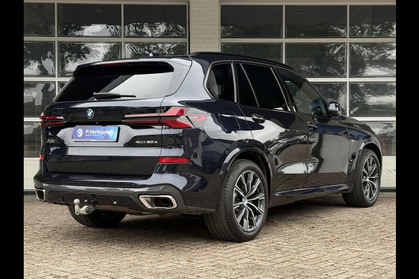BMW X5 xDrive50e M SPORT | PANORAMA | HARMAN KARDON | DRIVING ASS. PROFF | TREKHAAK | COMFORT STOELEN |