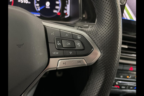 Volkswagen T-Roc 1.5 eTsi R-Line Automaat Climate control Adaptieve cruise control Panoramadak LED Navigatie Achteruitrijcamera Parkeersensoren Apple Carplay/ Android Auto Radio