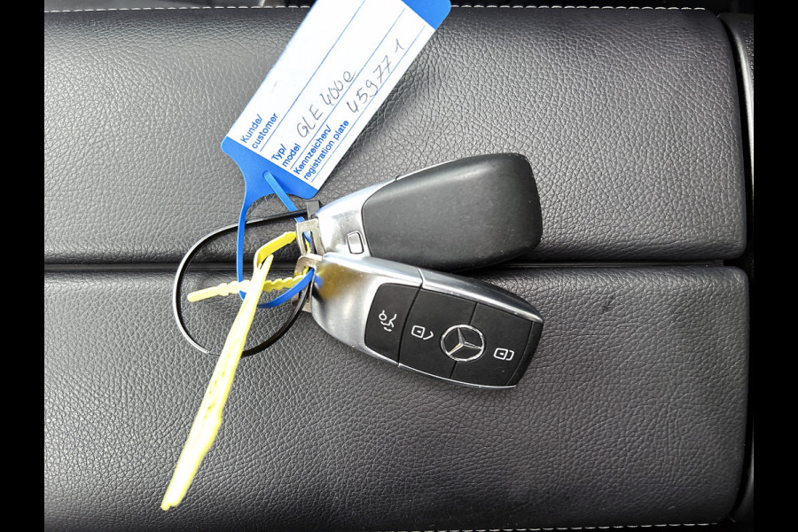 Mercedes-Benz GLE 400 e 4MATIC AMG Plug-In Hybride Trekhaak | AMG Line | Night Pakket | Airmatic | Panorama Schuif-Kanteldak | Memory Voorstoelen. Inclusief 24 maanden Mercedes-Benz Certified garantie voor Europa.