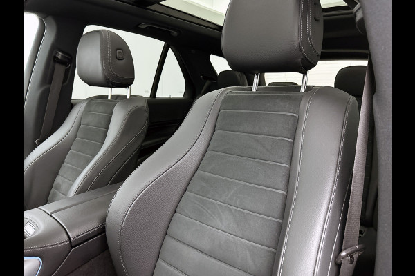 Mercedes-Benz GLE 400 e 4MATIC AMG Plug-In Hybride Trekhaak | AMG Line | Night Pakket | Airmatic | Panorama Schuif-Kanteldak | Memory Voorstoelen. Inclusief 24 maanden Mercedes-Benz Certified garantie voor Europa.