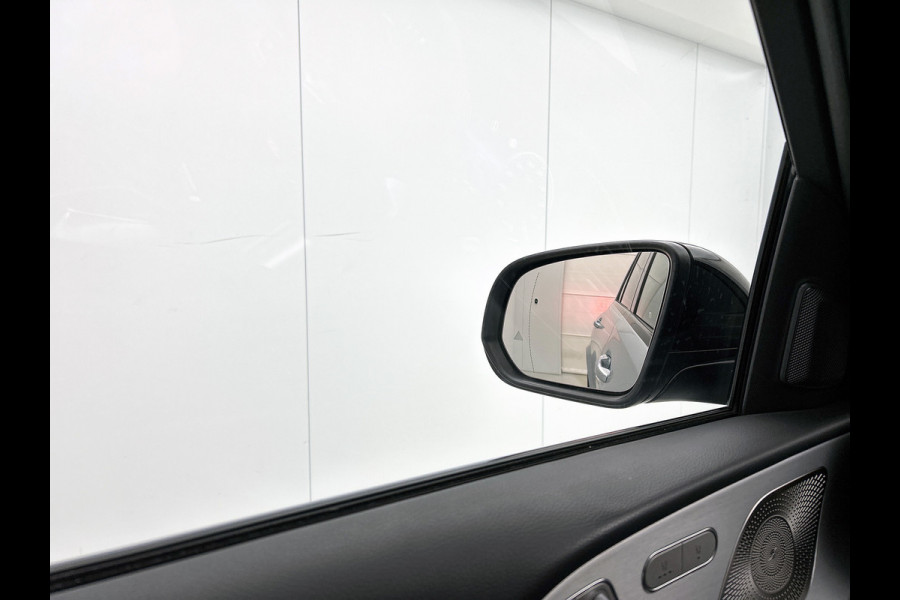 Mercedes-Benz GLE 400 e 4MATIC AMG Plug-In Hybride Trekhaak | AMG Line | Night Pakket | Airmatic | Panorama Schuif-Kanteldak | Memory Voorstoelen. Inclusief 24 maanden Mercedes-Benz Certified garantie voor Europa.