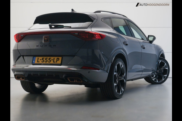 CUPRA Formentor 1.4 e-Hybrid VZ Performance 245pk (APPLE CARPLAY,PANORAMADAK,SFEERVERLICHTING,STUUR-STOELVERWARMING,TREKHAAK))