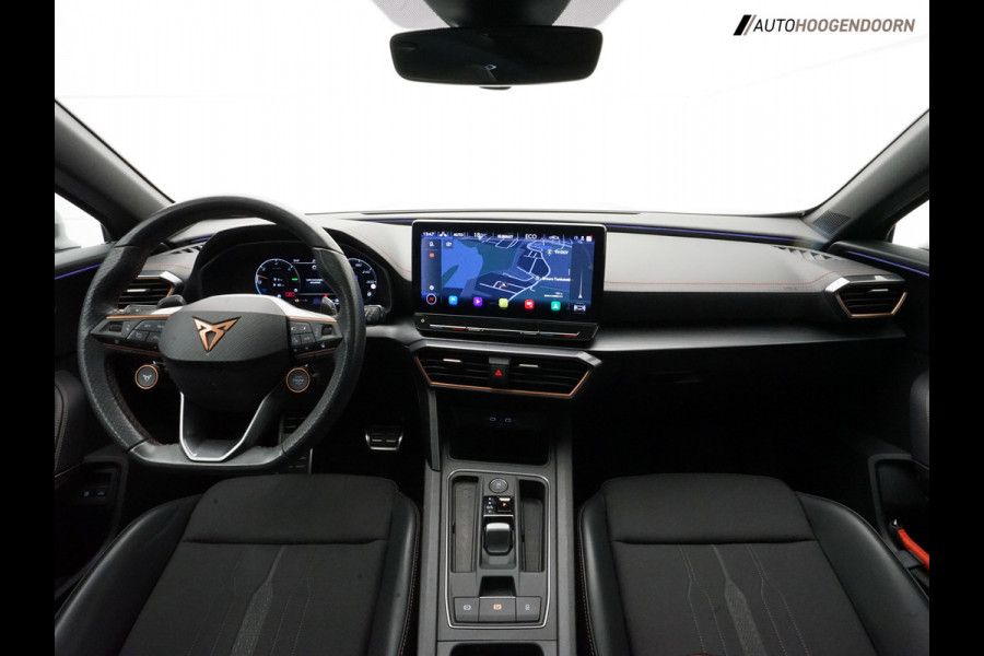 CUPRA Formentor 1.4 e-Hybrid VZ Performance 245pk (APPLE CARPLAY,PANORAMADAK,SFEERVERLICHTING,STUUR-STOELVERWARMING,TREKHAAK))